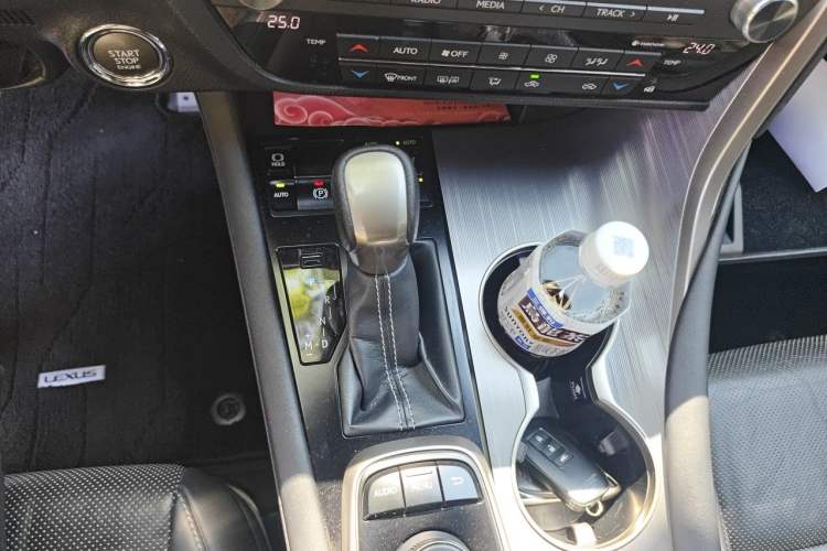Used Lexus RX 2016 300 4x4 F SPORT Version China V Standard Gear Lever