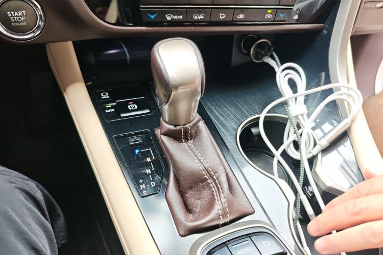 Used Lexus RX 2016 300 Two-Wheel Drive Elite Version China V Standard Gear Lever