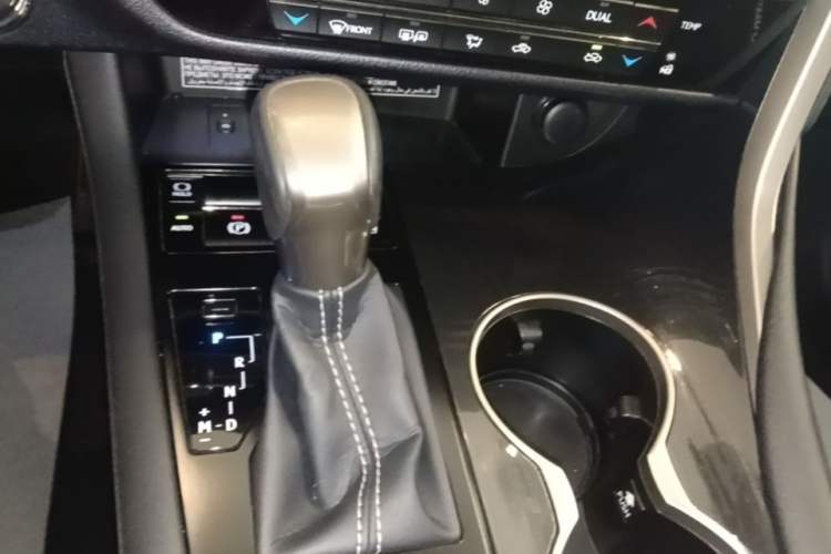 Used Lexus RX 2016 300 4x4 Elegant Edition China V-standard Gear Lever