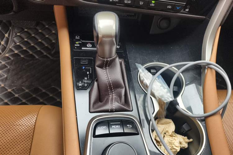 Used Lexus RX 2016 300 4x4 Elegant Edition China V-standard Gear Lever