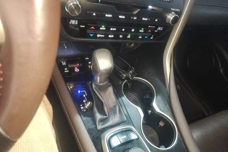 Used Lexus RX 2016 300 4x4 Elegant Edition China V-standard Gear Lever