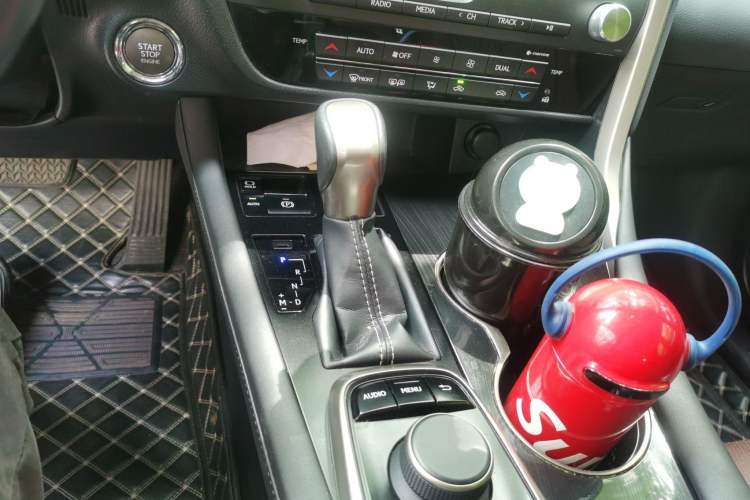 Used Lexus RX 2016 300 Two-Wheel Drive Elite Version China V Standard Gear Lever