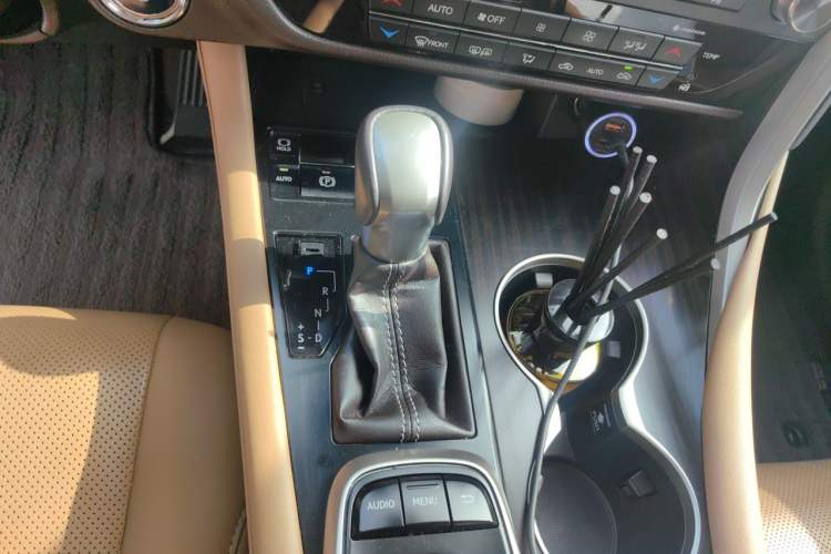 Used Lexus RX 2016 450h Four-Wheel Drive Luxury Edition Gear Lever