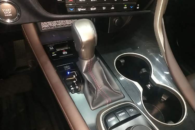 Used Lexus RX 2016 300 4x4 Elegant Edition China VI Gear Lever
