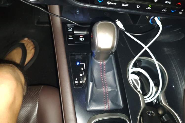 Used Lexus RX 2016 300 4x4 Elegant Edition China VI Gear Lever