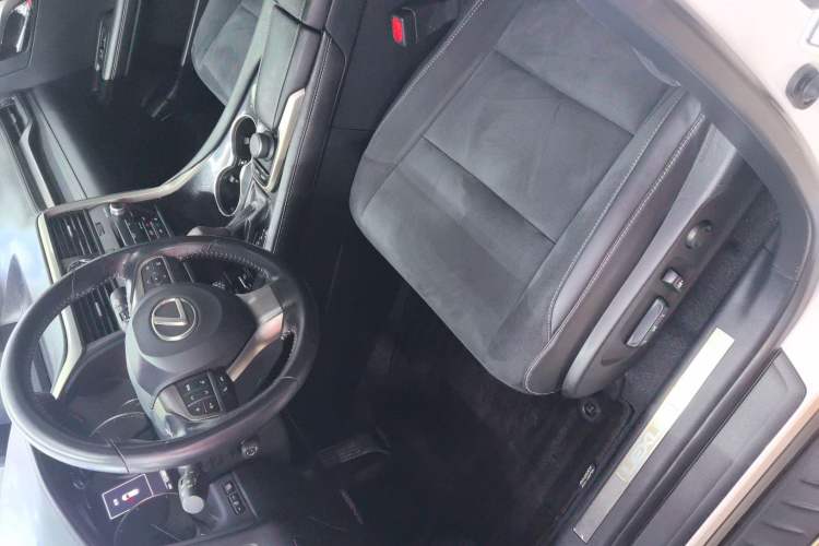 Used Lexus RX 2016 300 Two-Wheel Drive Elite Version China V Standard Interior 1