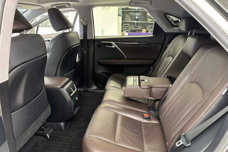 Used Lexus RX 2016 300 Two-Wheel Drive Comfort Edition China V Standard Interior 10