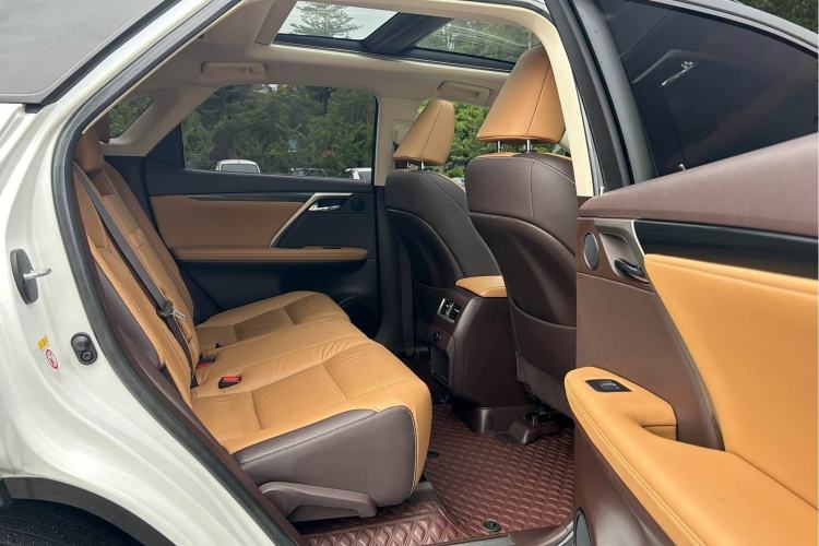 Used Lexus RX 2016 300 4x4 Elegant Edition China V-standard Interior 2