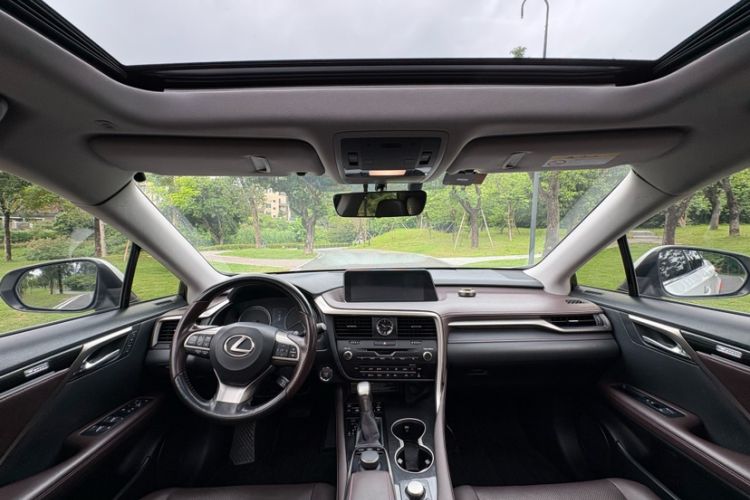 Used Lexus RX 2016 300 Two-Wheel Drive Comfort Edition China V Standard Interior 2