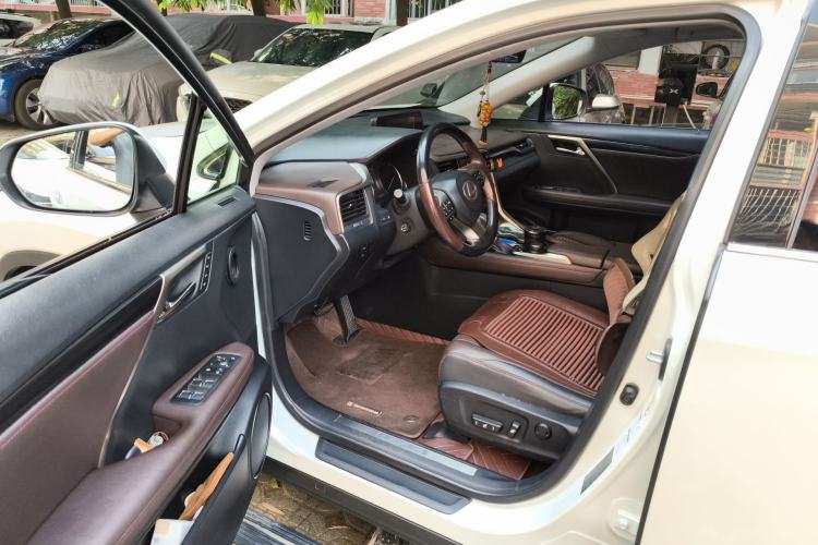 Used Lexus RX 2016 300 4x4 Elegant Edition China V-standard Interior 3