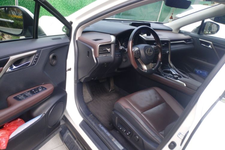 Used Lexus RX 2016 300 4x4 Elegant Edition China V-standard Interior 3