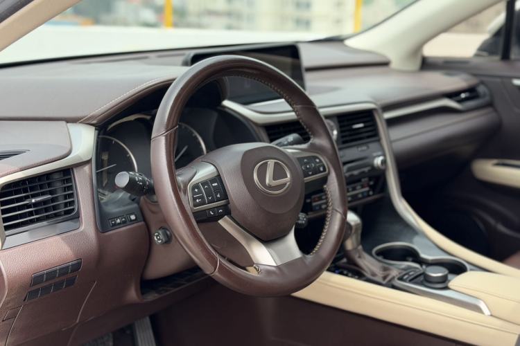 Used Lexus RX 2016 300 Two-Wheel Drive Elite Version China V Standard Interior 4