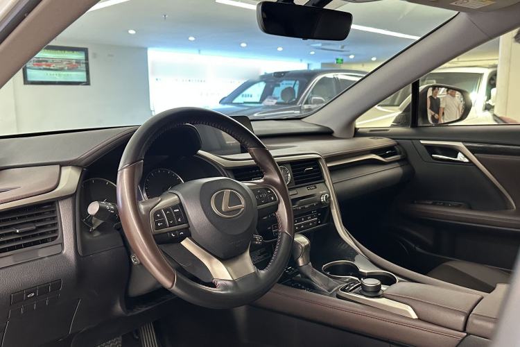 Used Lexus RX 2016 300 Two-Wheel Drive Comfort Edition China V Standard Interior 4