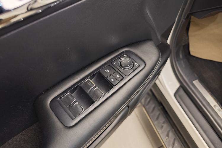 Used Lexus RX 2016 300 Two-Wheel Drive Elite Version China V Standard Interior 4