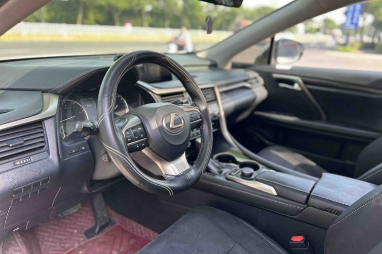 Used Lexus RX 2016 300 Two-Wheel Drive Elite Version China V Standard Interior 5