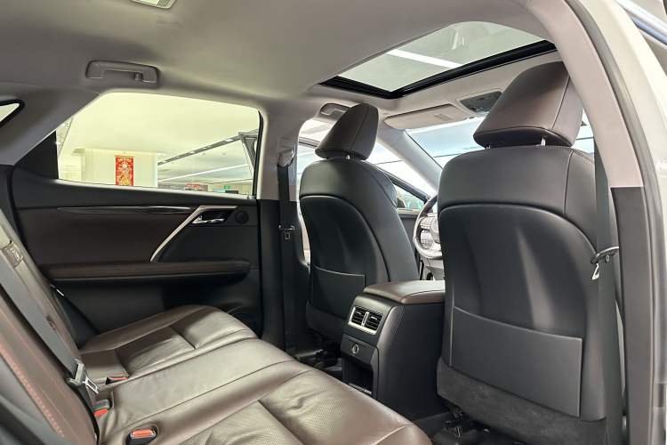 Used Lexus RX 2016 300 Two-Wheel Drive Comfort Edition China V Standard Interior 6