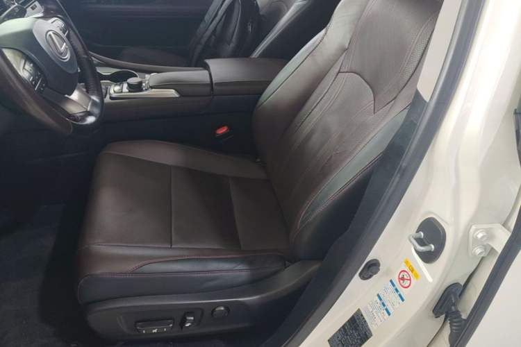 Used Lexus RX 2016 450h Four-Wheel Drive Elegant Edition Left Front Seat