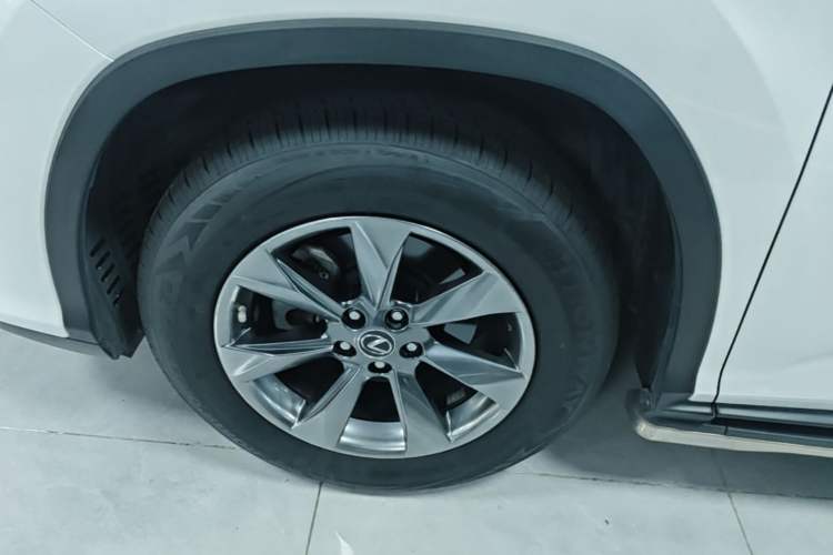 Used Lexus RX 2016 300 Two-Wheel Drive Elite Version China V Standard Left Front Wheel Hub