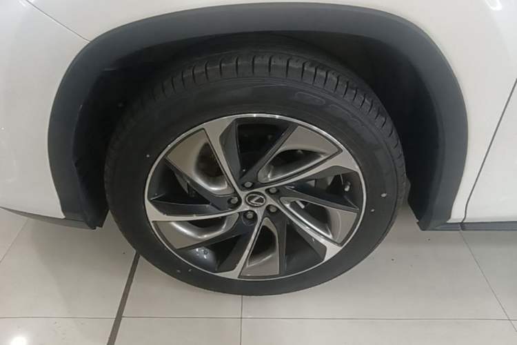Used Lexus RX 2016 300 4x4 Elegant Edition China V-standard Left Front Wheel Hub