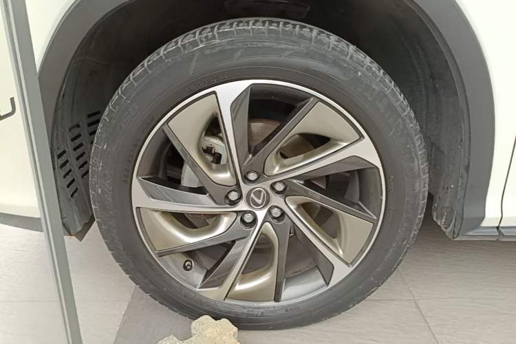 Used Lexus RX 2016 300 4x4 Elegant Edition China V-standard Left Front Wheel Hub