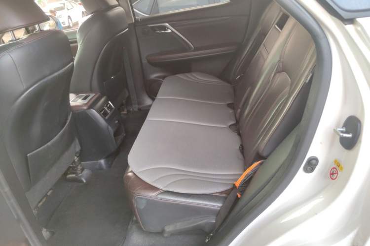 Used Lexus RX 2016 300 4x4 Elegant Edition China VI Left Rear Seat
