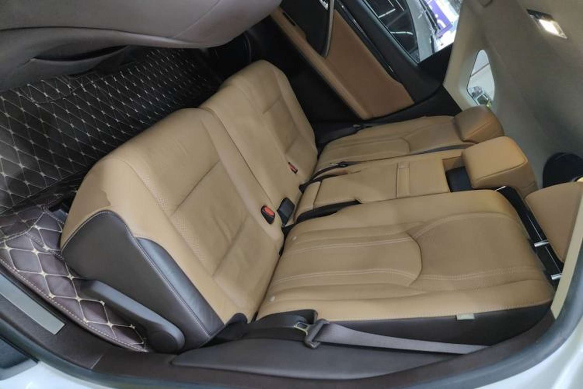 Used Lexus RX 2016 300 4x4 Elegant Edition China V-standard Left Rear Seat