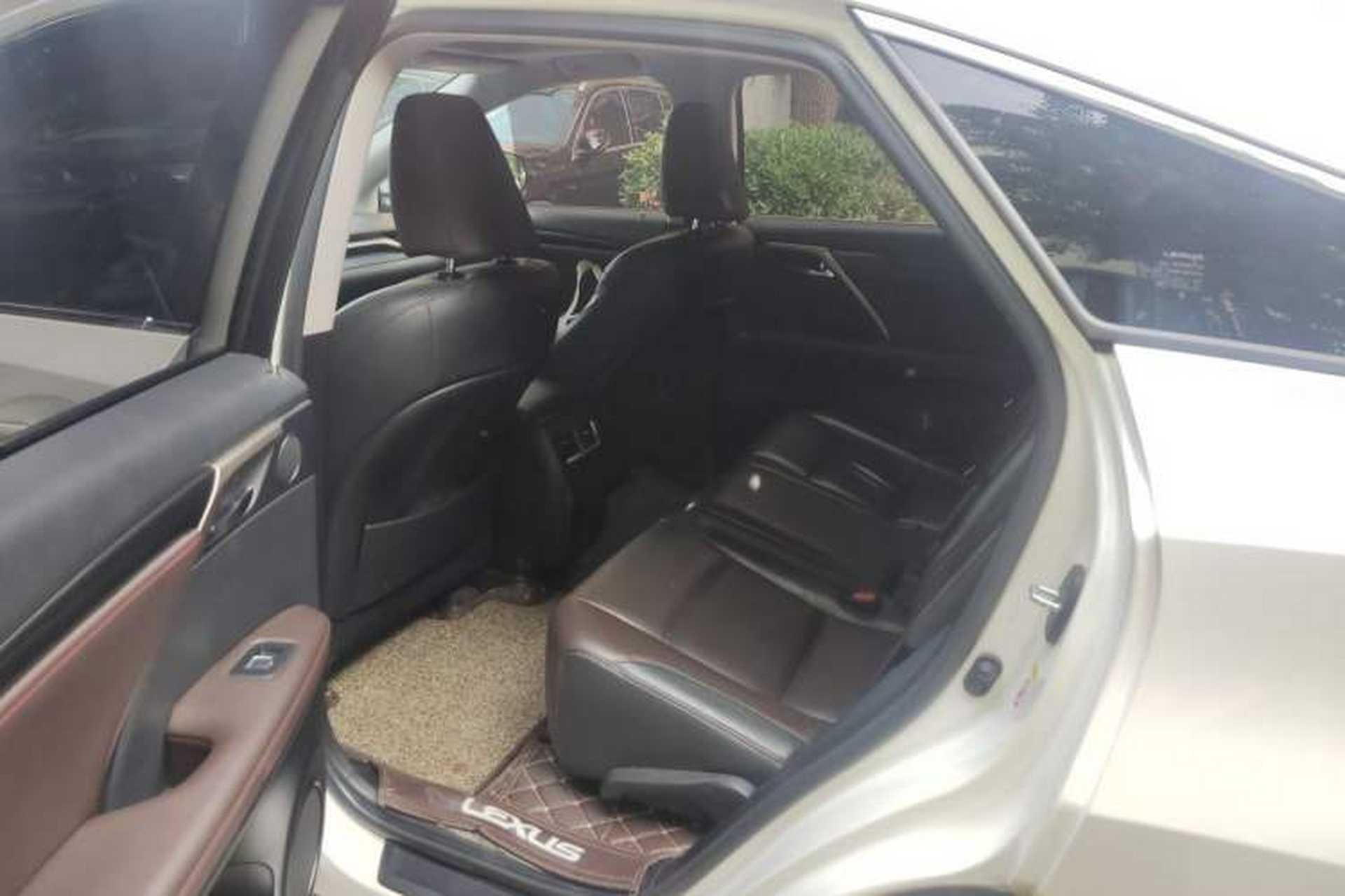Used Lexus RX 2016 300 4x4 Elegant Edition China V-standard Left Rear Seat