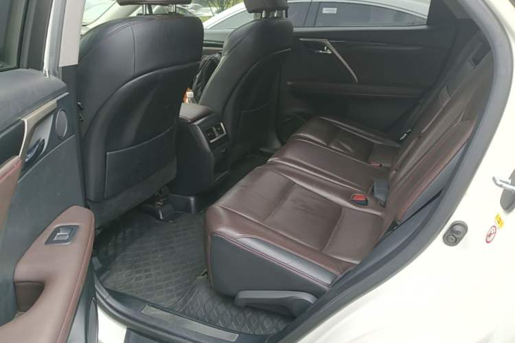 Used Lexus RX 2016 300 4x4 Elegant Edition China V-standard Left Rear Seat
