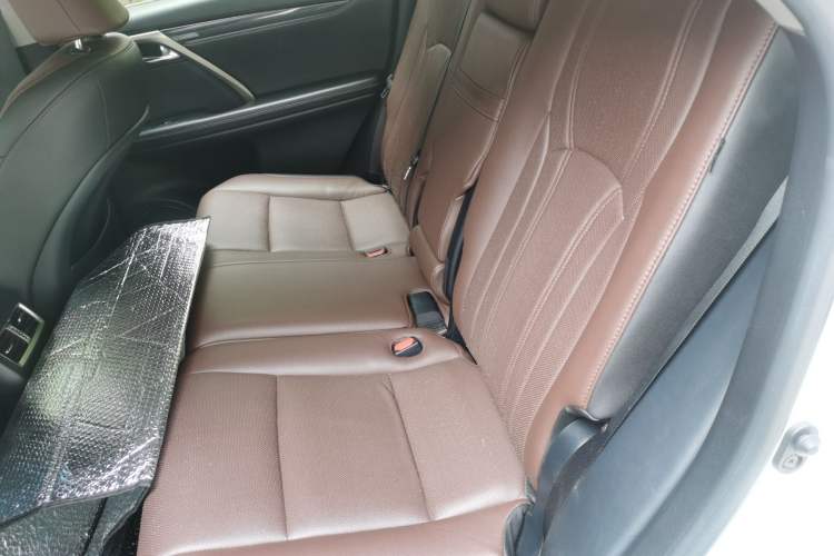 Used Lexus RX 2016 300 Two-Wheel Drive Elite Version China V Standard Left Rear Seat