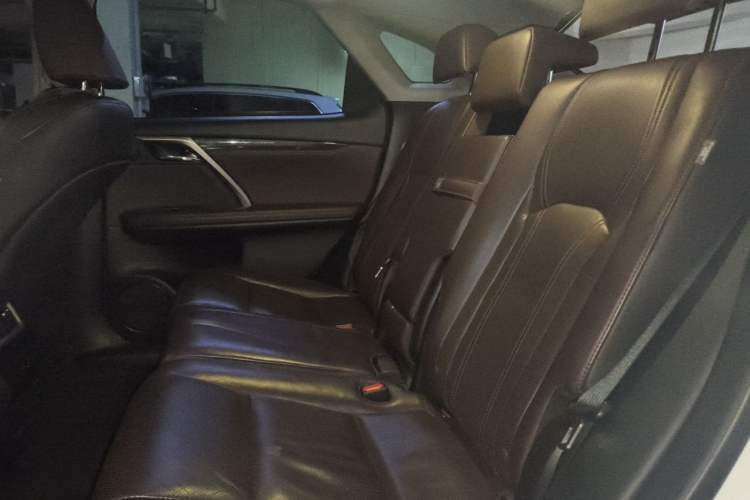 Used Lexus RX 2016 300 4x4 Elegant Edition China V-standard Left Rear Seat