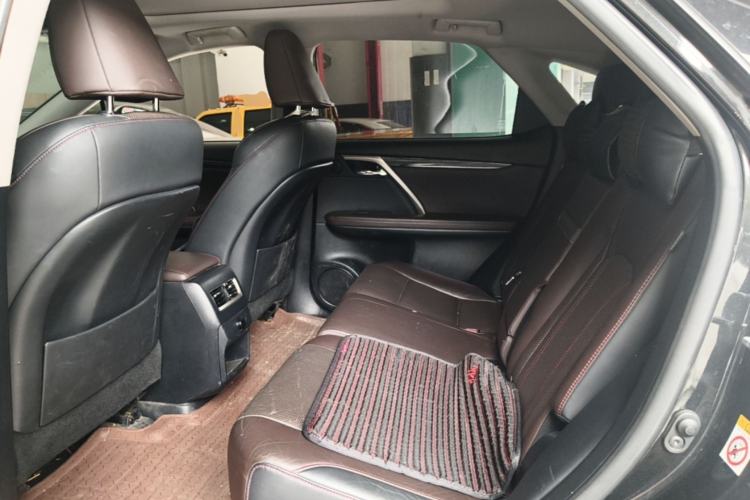 Used Lexus RX 2016 300 4x4 Elegant Edition China V-standard Left Rear Seat