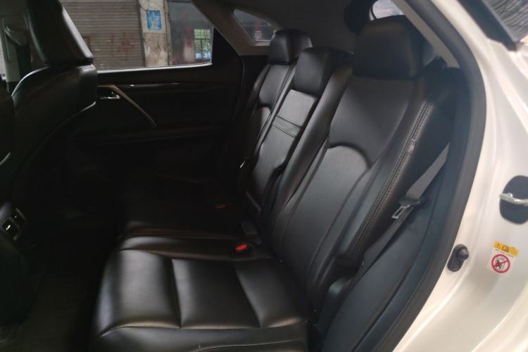 Used Lexus RX 2016 300 Two-Wheel Drive Elite Edition China VI Standard Left Rear Seat