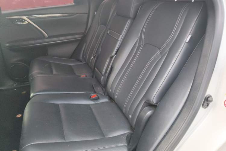 Used Lexus RX 2016 300 4x4 Elegant Edition China VI Left Rear Seat
