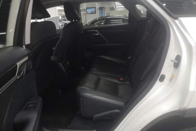 Used Lexus RX 2016 300 Two-Wheel Drive Comfort Edition China V Standard Left Rear Seat