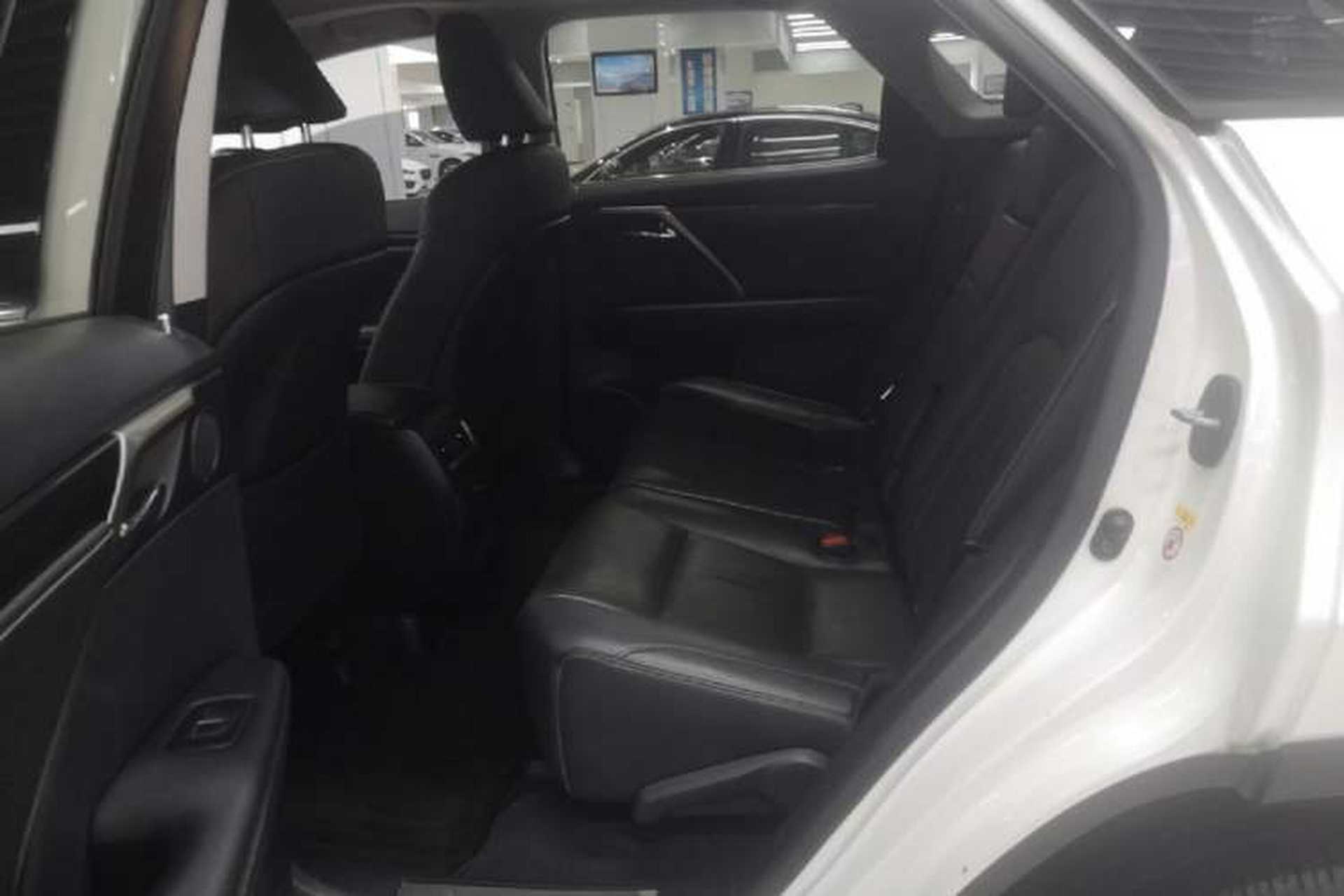 Used Lexus RX 2016 300 Two-Wheel Drive Comfort Edition China V Standard Left Rear Seat