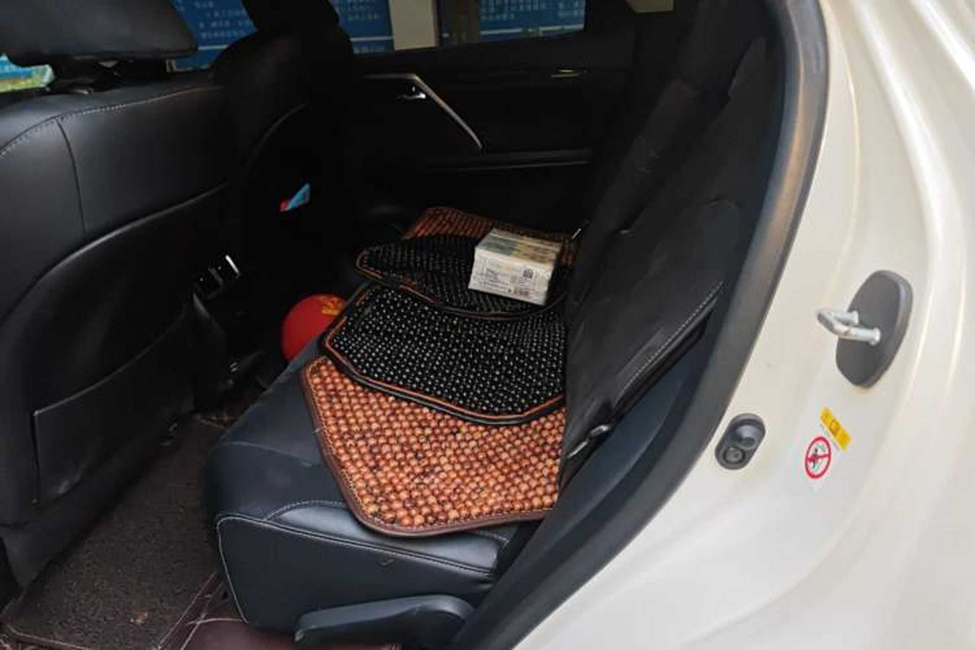 Used Lexus RX 2016 300 Two-Wheel Drive Comfort Edition China V Standard Left Rear Seat