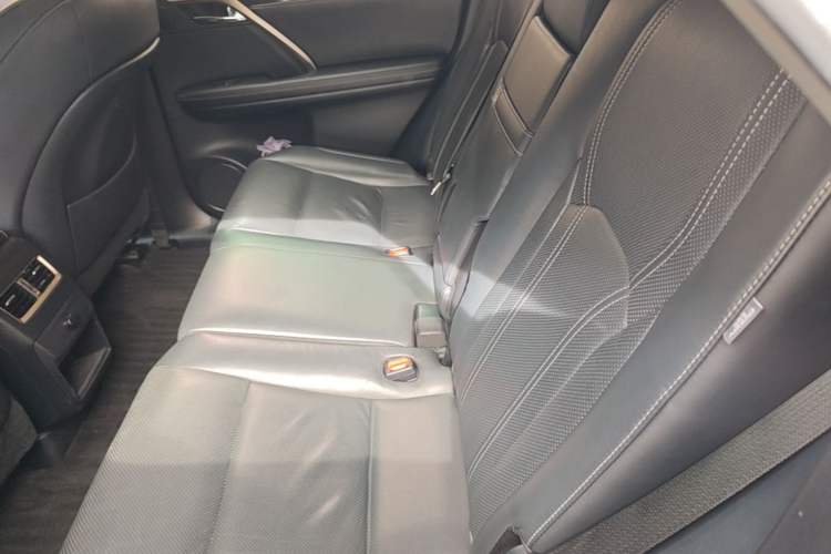 Used Lexus RX 2016 300 Two-Wheel Drive Comfort Edition China V Standard Left Rear Seat