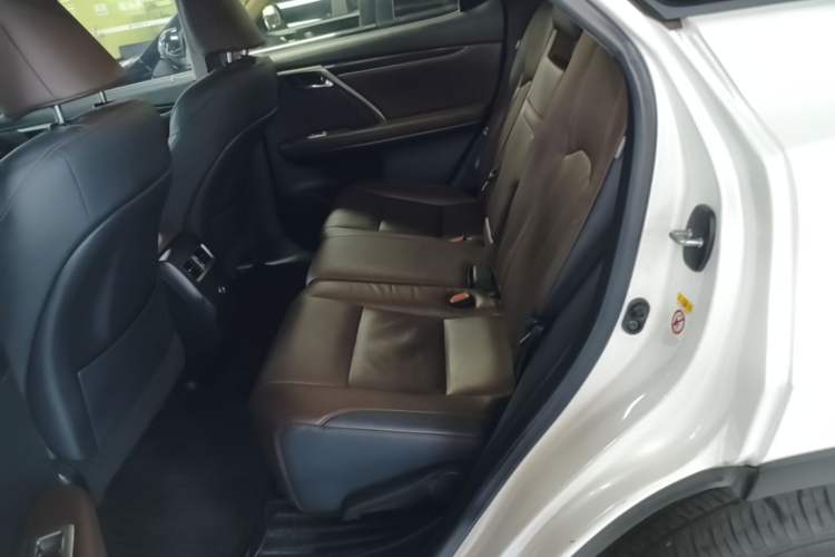 Used Lexus RX 2016 300 Two-Wheel Drive Comfort Edition China V Standard Left Rear Seat