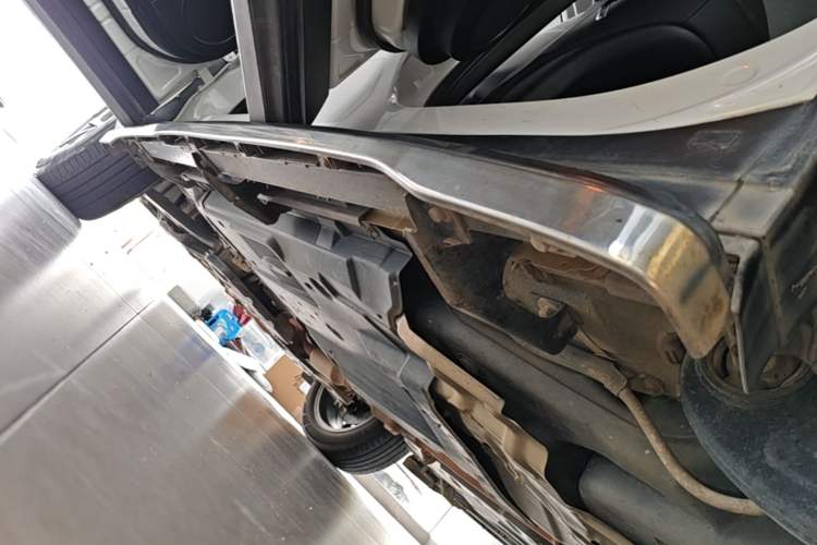 Used Lexus RX 2016 300 4x4 Elegant Edition China VI Left Side Sill