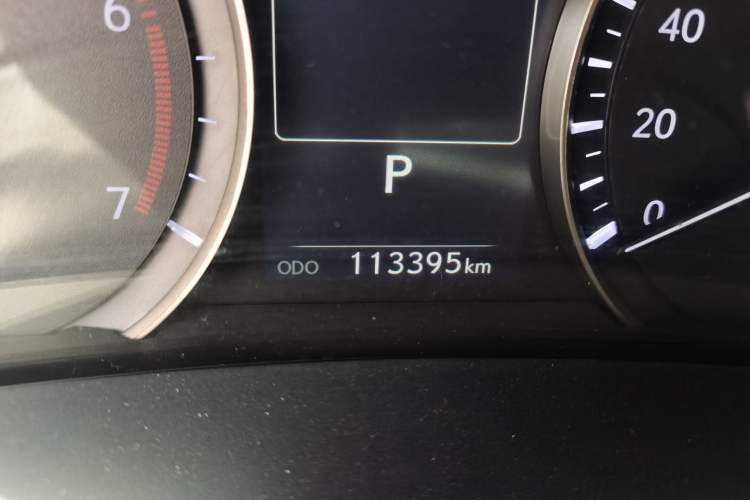Used Lexus RX 2016 300 4x4 Elegant Edition China VI Odometer Close Up