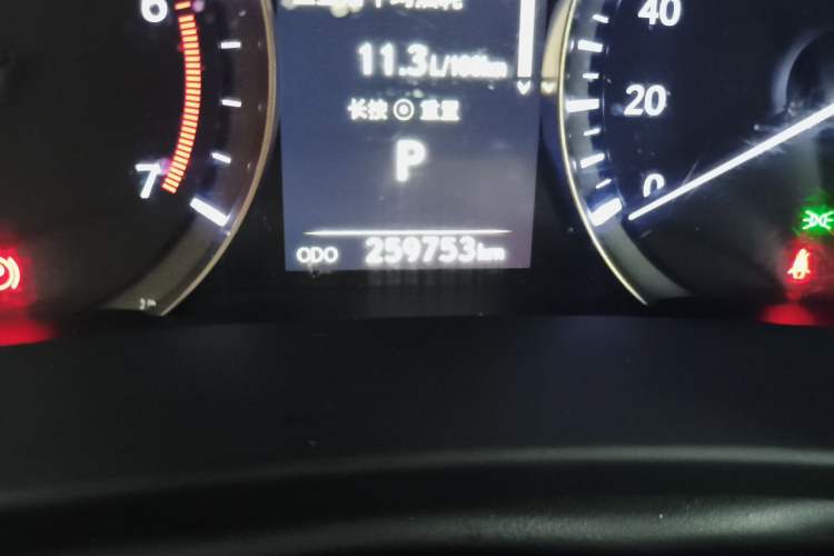 Used Lexus RX  Odometer Close Up