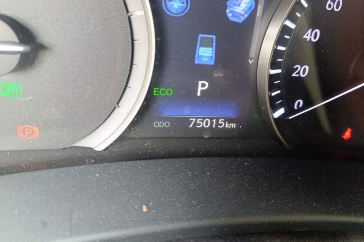 Used Lexus RX 2016 450h Four-Wheel Drive Elegant Edition Odometer Close Up