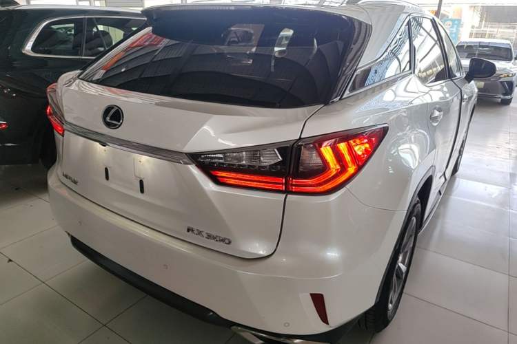 Used Lexus RX 2016 300 Two-Wheel Drive Elite Version China V Standard Rear Right 45 Deg