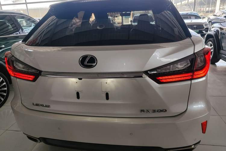 Used Lexus RX 2016 300 Two-Wheel Drive Elite Version China V Standard Rear