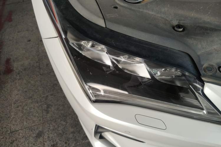 Used Lexus RX 2016 300 4x4 Elegant Edition China VI Right Front Headlight