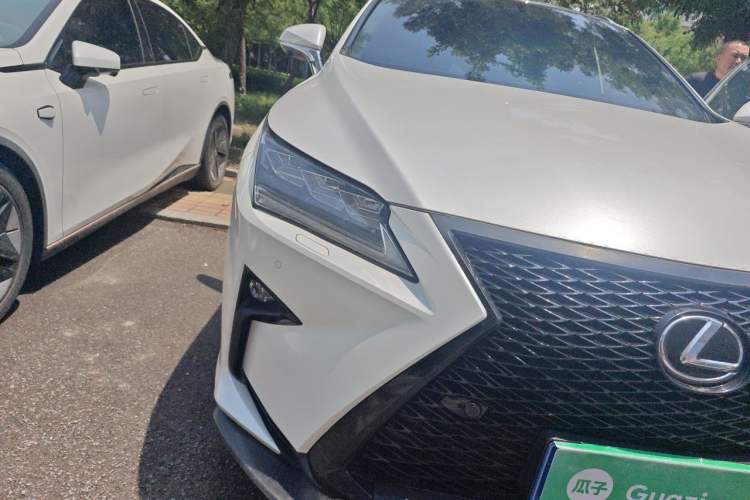 Used Lexus RX 2016 300 4x4 Elegant Edition China V-standard Right Front Headlight