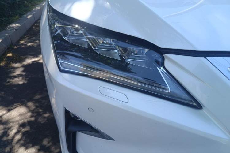 Used Lexus RX 2016 450h Four-Wheel Drive Premium Edition Right Front Headlight