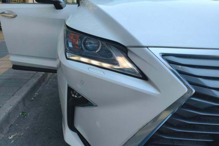 Used Lexus RX 2016 300 Two-Wheel Drive Elite Version China V Standard Right Front Headlight