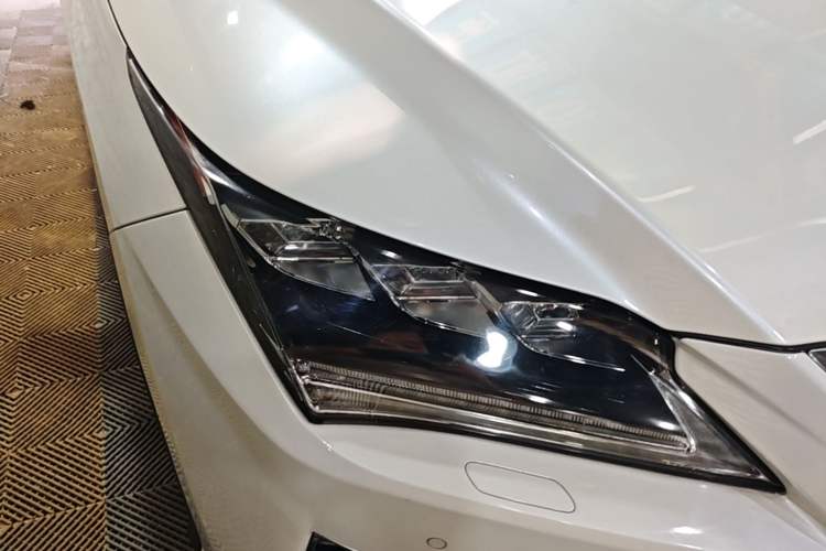 Used Lexus RX 2016 300 4x4 Elegant Edition China V-standard Right Front Headlight