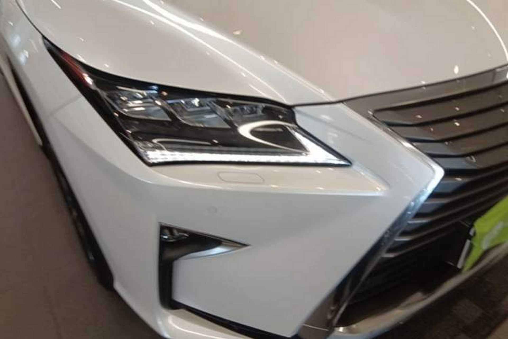 Used Lexus RX 2016 300 4x4 Elegant Edition China V-standard Right Front Headlight